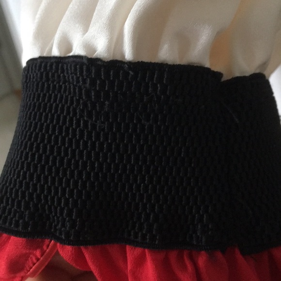 Cute dress! - Picture 3 of 4